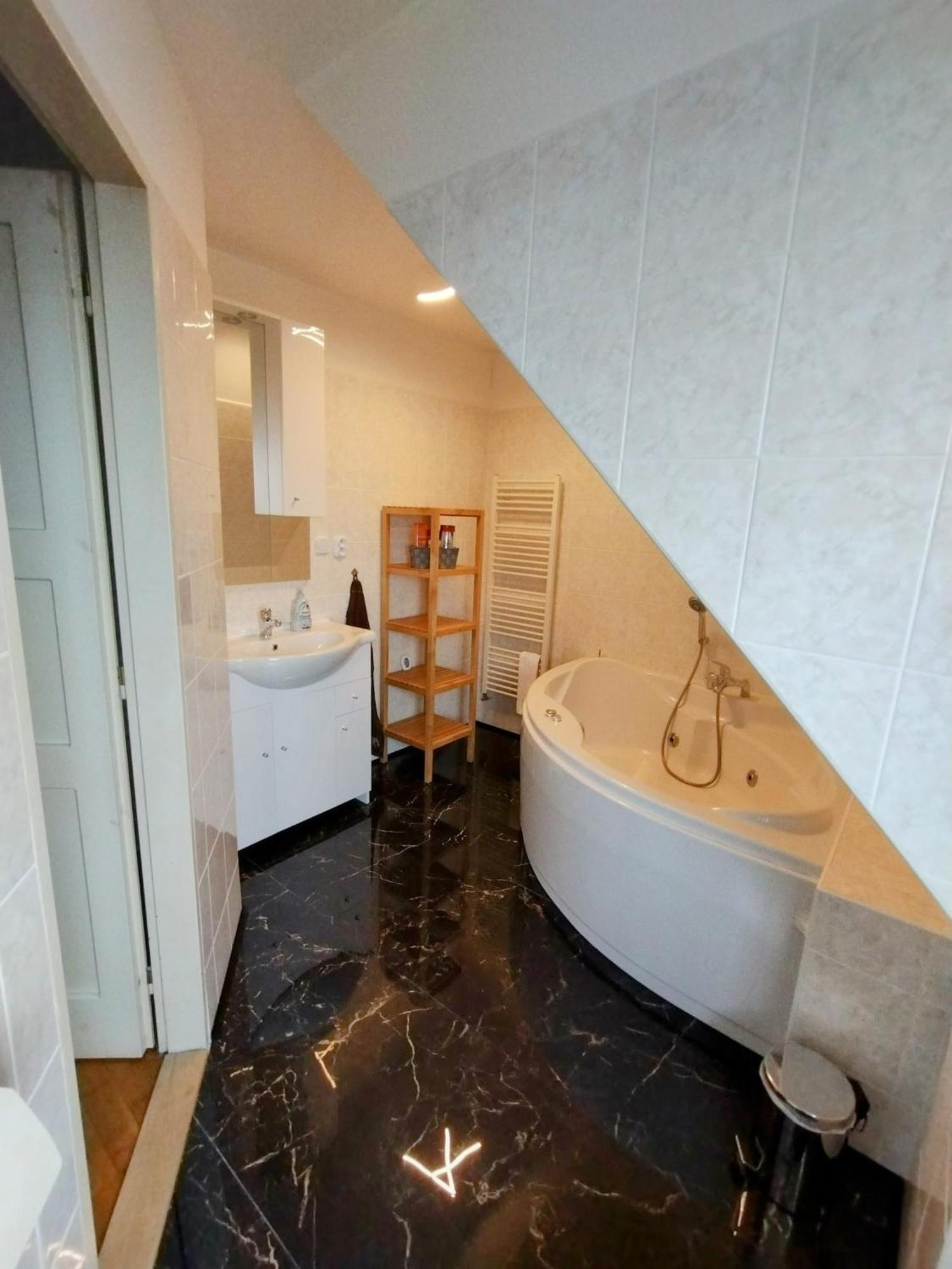 布拉格Duplex With Garden公寓 外观 照片